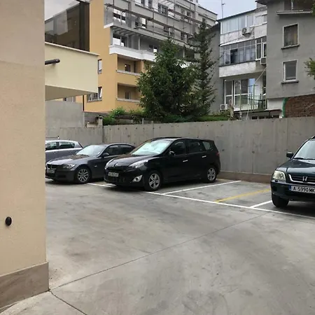 New Lazur Lux Near Beach With Free Parking Burgas City